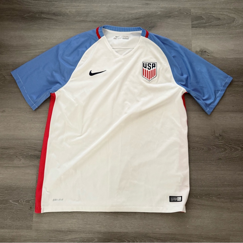 Nike Men's USA 2016 Home Authentic Soccer Jersey